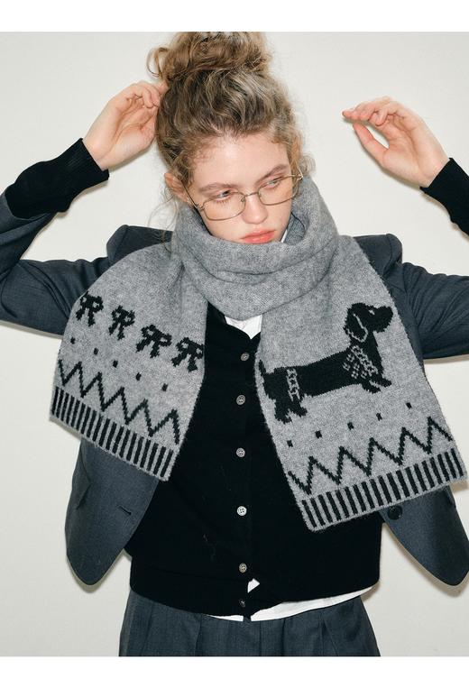 【觅瑾双面针织腊肠狗围巾】韩系温柔感➕英伦复古感 软糯亲肤 简约百搭 商品图11