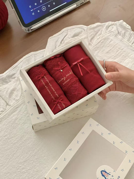 穿红走鸿运～3条装红内裤新年本命年女士三角裤礼盒装 商品图8