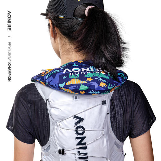 奥尼捷运动冰巾户外冷感降温冰袋轻量便携越野跑登山徒步凉感冰仓 商品图6