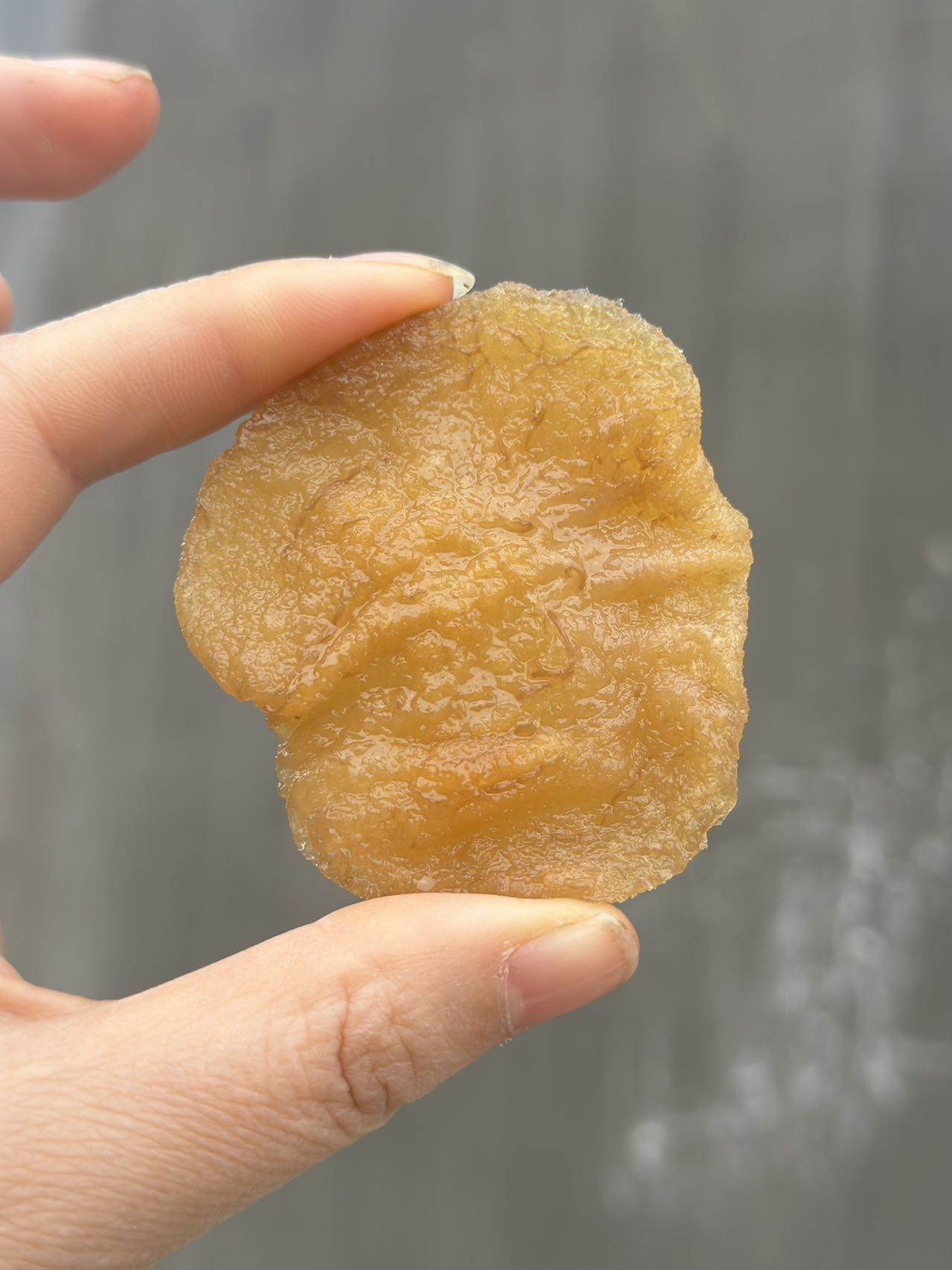 【京东/顺丰】秋月梨干【一块是用半个秋月梨制作配料只有秋月梨的果干，秋月梨干来啦🔥🔥🔥🔥15斤梨才能浓缩一斤梨干，入口甜糯无渣基地直邮