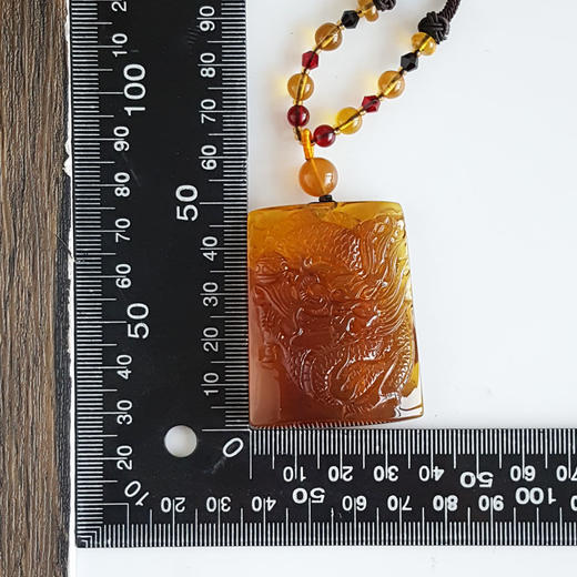 【天然正品】天然无杂裂雕龙形平安无事牌（生意兴隆、财源滚滚）墨西哥蓝珀吊坠项链49.0*37.5*16.0MM（皆取最大值）中性 251125NJS25特价：1280 商品图2