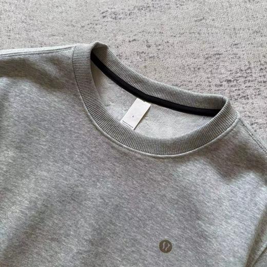 D120407胸前小标运动加绒圆领卫衣冬季打底衫上衣男款 商品图11