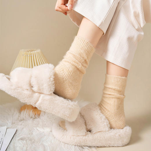 【五双】澄鱼生活秋冬拉毛简约羊毛袜 | 细腻柔软顺滑 保暖时尚 舒适有弹力 温暖不臃肿 商品图9