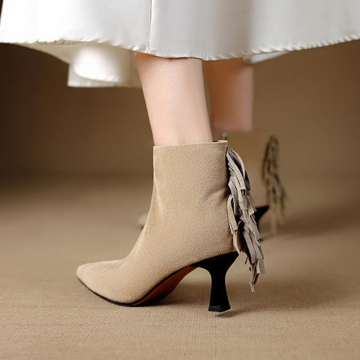 【预售5天】时尚黑色尖头短靴气质靴子女款高跟法式侧拉链辣短靴2278 商品图2