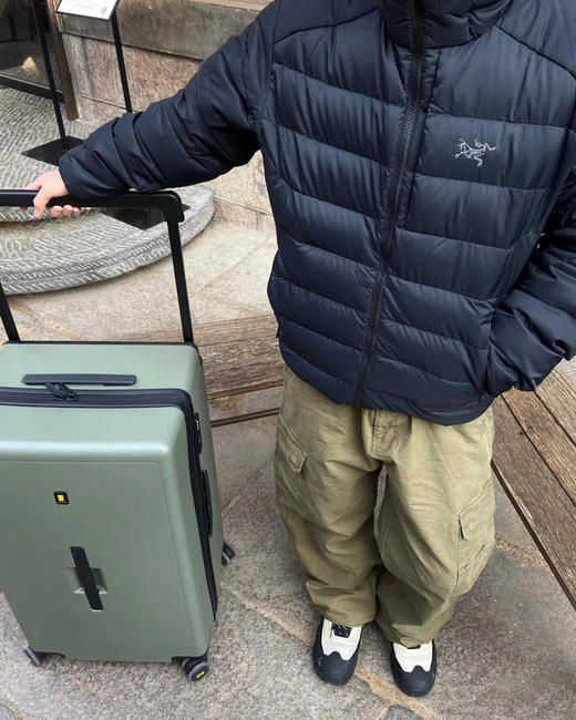 【秒杀价已调 直接拍】跟单 鸟家 连帽经典款 排骨轻薄羽绒服 内搭修身款 商品图2