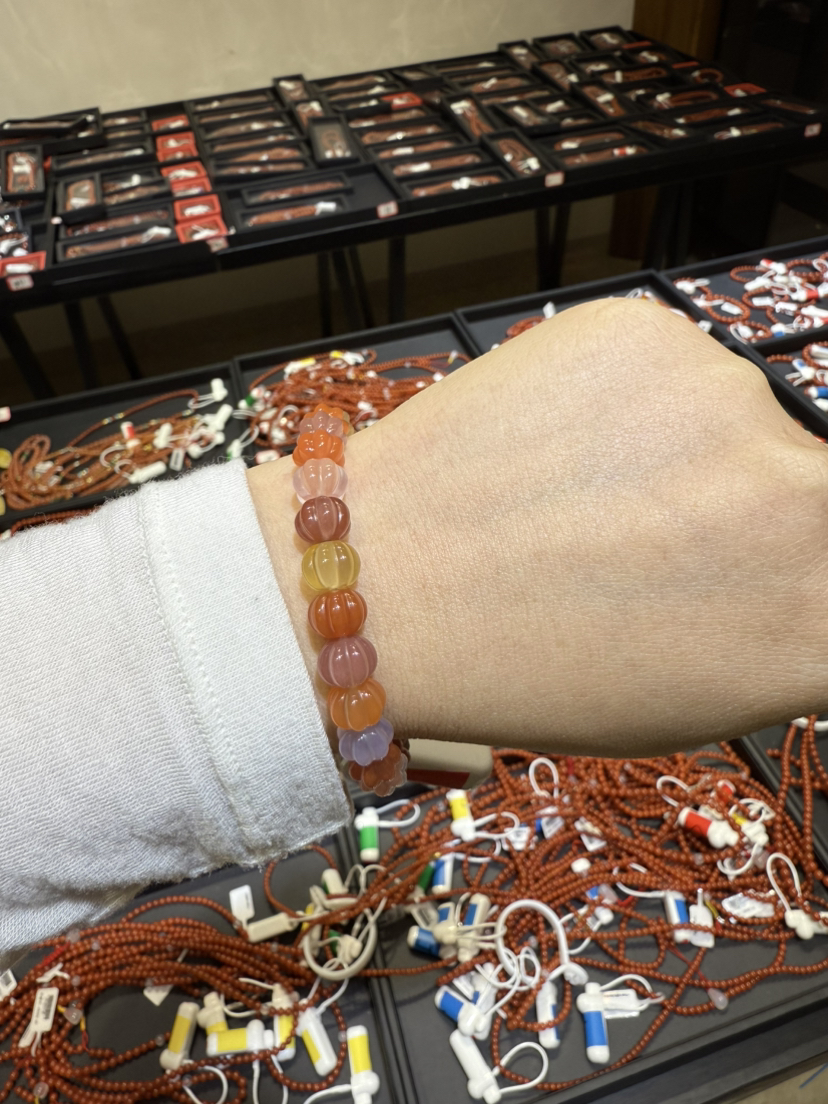 南红及其伴生矿 原矿南红 糖果南瓜珠 南瓜多宝 单圈手串 8.8咪 发到付