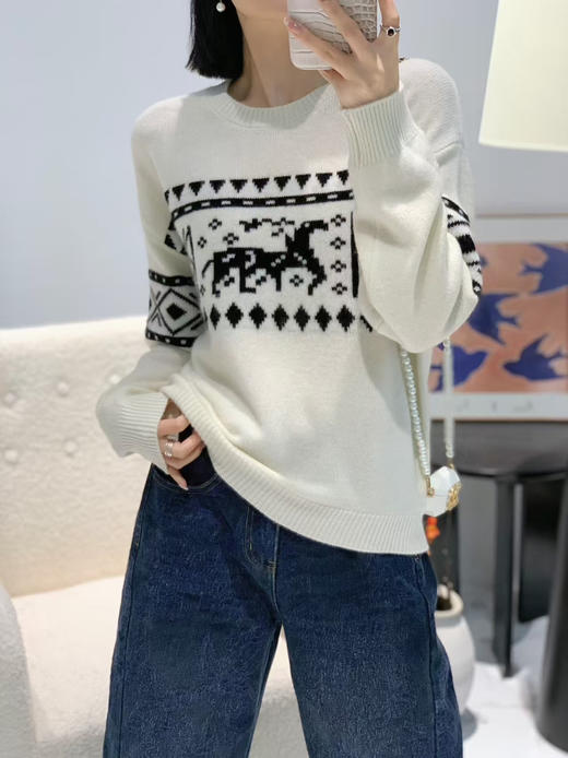 【团购】马年送祝福 马儿 纯羊毛 圆领套头衫 可以是属马的给自己礼物 也可以是常年穿着 不受影响 商品图1