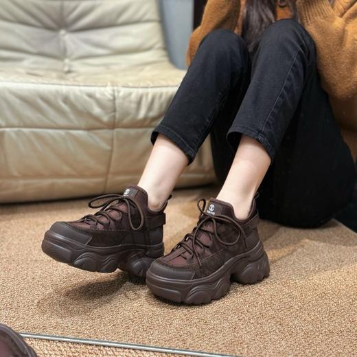 JEHURFIE/纪华菲拼接厚底老爹鞋AB25569 质感高级且兼具舒适弹性。 商品图5