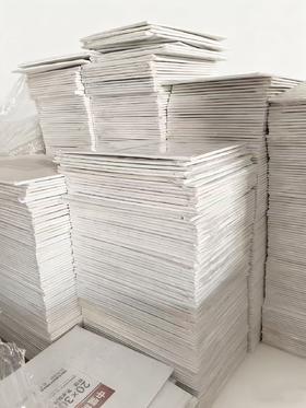 特价油画板---有轻微瑕疵  尺寸有稍微不准（手工测量尺寸误差1-3mm）满20元发货，介意勿拍。