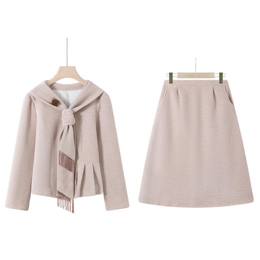 XK 92539妈妈秋冬套装优雅连衣裙 商品图3