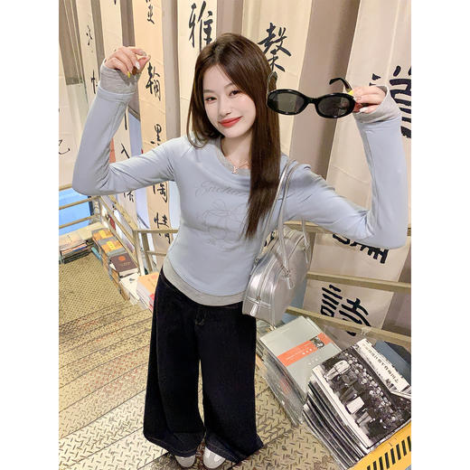 <曾小咸推荐> 现货秒杀！微信超特价！蓝色蝴蝶结印花内搭t恤 日常139.99 立减70 秒杀69.99！ 商品图3