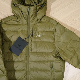 【秒杀价已调 直接拍】跟单 鸟家 连帽经典款 排骨轻薄羽绒服 内搭修身款