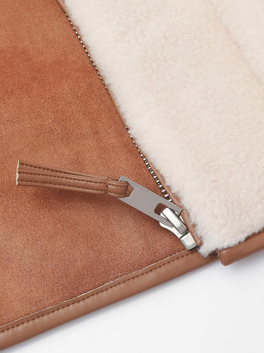 奶杏色毛绒短款夹克 撞色皮质包边拉链款 温柔风秋冬保暖宽松休闲皮草外套 商品图2