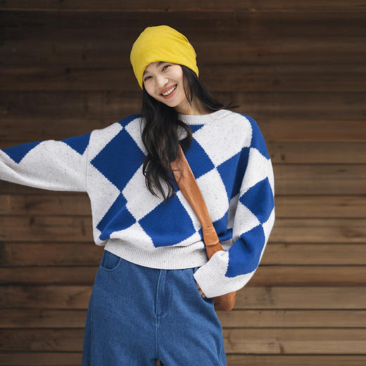 绽放857朵/蓝菱格·纯羊毛蓝白菱形格圆领宽松长袖毛衣新款羊毛衫 商品图0