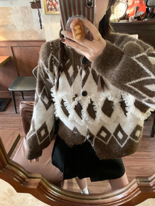 <曾小咸推荐> 现货秒杀！微信超特价！复古咖色菱格毛衣开衫 日常219.99 立减120 秒杀99.99！ 商品图5