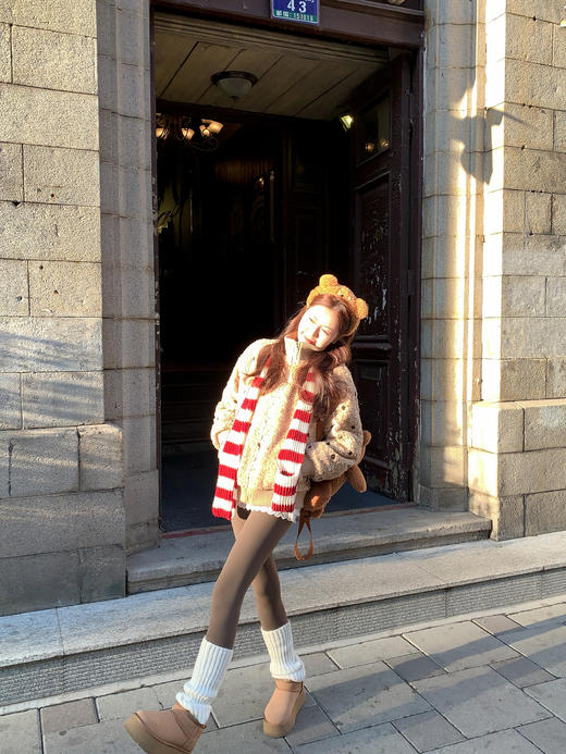 <曾小咸推荐> 现货秒杀！微信超特价！浅棕色波点羊羔毛外套 日常369.99 立减180 秒杀189.99！ 商品图5