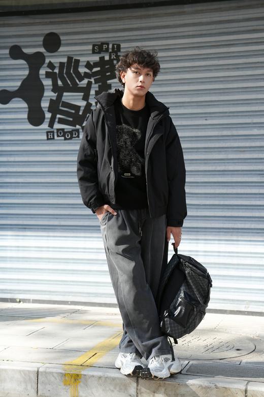 541974589保暖连帽羽绒服 商品图1