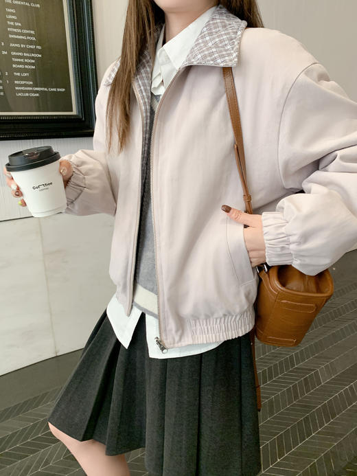 <曾小咸推荐> 现货秒杀！微信超特价！灰紫色夹棉翻领两面穿外套 日常359.99 立减190 秒杀169.99！ 商品图5