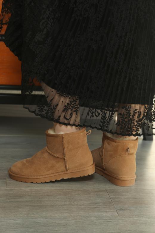 一周发货【雪地靴】肉肉脚拍大一码，35-48鞋码，长毛皮毛一体雪地靴，鞋口定制加大版本，栗色&黑色，冬季保暖大码羊毛靴，男女同款都可穿，满足一家人的冬季保暖需求 商品图5