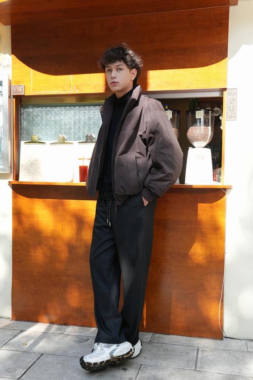 541974587设计感分割羽绒服 商品图2