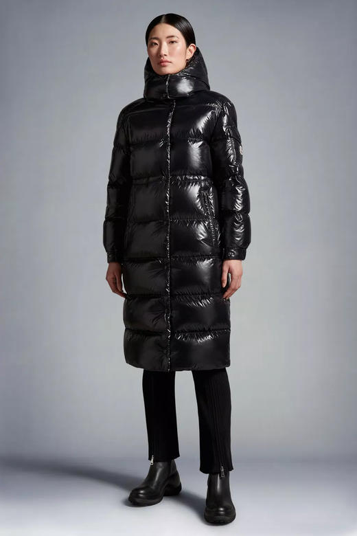 直发 Mo*cler 终极大长款 鹅绒服 25新款，官网2w+的王炸，亮面羽绒服 商品图2