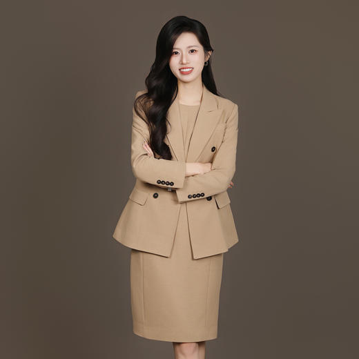 法小曼*子珍专款/羊毛套装女秋季2026新款爆款高级感职业装两件套卡其色长袖西服 商品图1