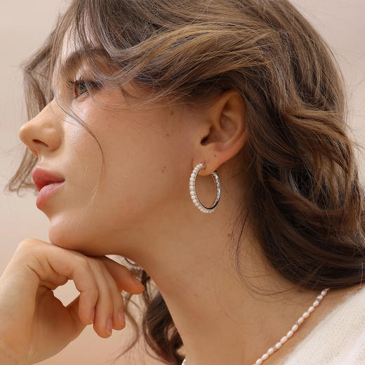 ARSIS｜流光系列 珠光月影耳环 商品图4