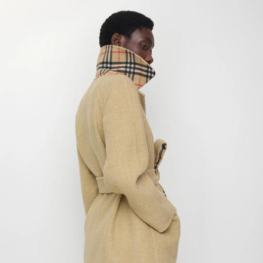 BURBERRY 巴宝莉 女士双面羊毛裹身大衣 卡其色 8110900 B9368 商品图4