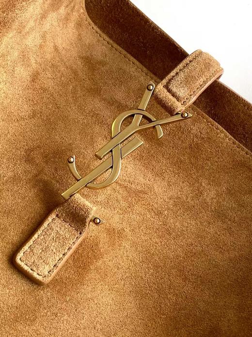 圣罗兰 LE5A7 经典品牌字母微标 麂皮 手提单肩包 焦糖棕色 大号磨砂皮手袋（LZ） 商品图4