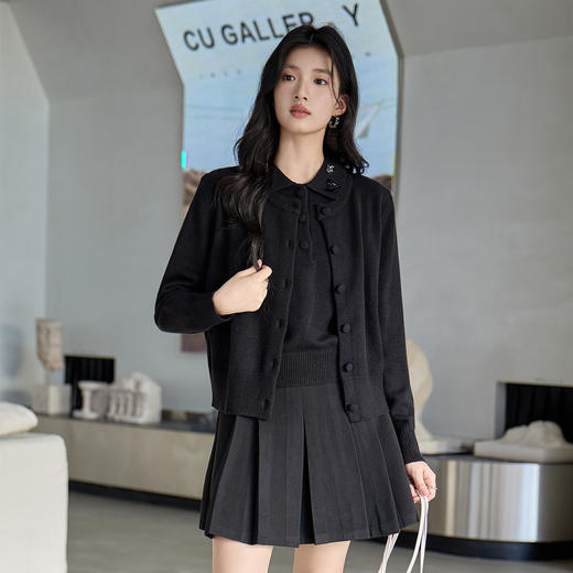 奢姿大码女装2025冬季新款花朵装饰翻领针织开衫胖妹妹背心套装9654953814 商品图4