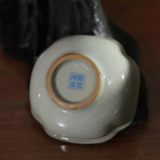 问鼎茶器冰花汝瓷菱式方杯 商品图2