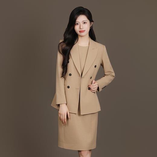 法小曼*子珍专款/羊毛套装女秋季2026新款爆款高级感职业装两件套卡其色长袖西服 商品图0