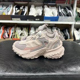 159.9元 BELLE儿童运动鞋 614516-HD（线上线下同步在售不保证有货，介意勿拍）