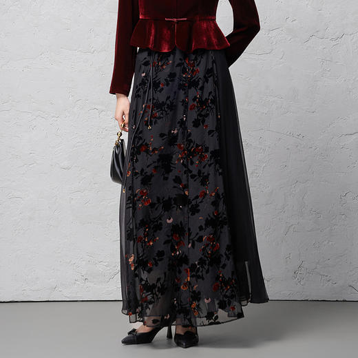 【林栖设计小店】【手工钉珠】植绒提花桑蚕丝半身裙优雅2026早春新款裙子1961029 商品图3