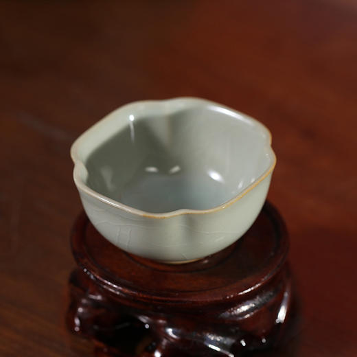 问鼎茶器冰花汝瓷菱式方杯 商品图1