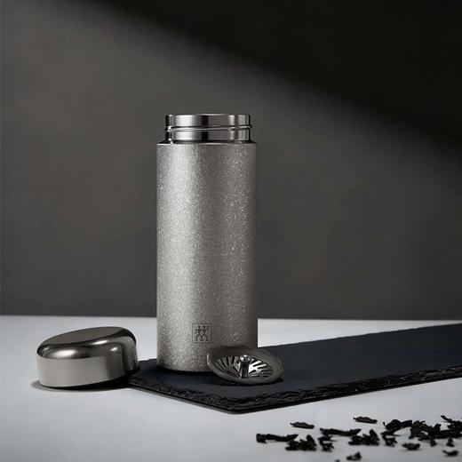 1034858 双立人Thermo Plus真空保温钛茶滤杯璀璨银350ml 商品图9