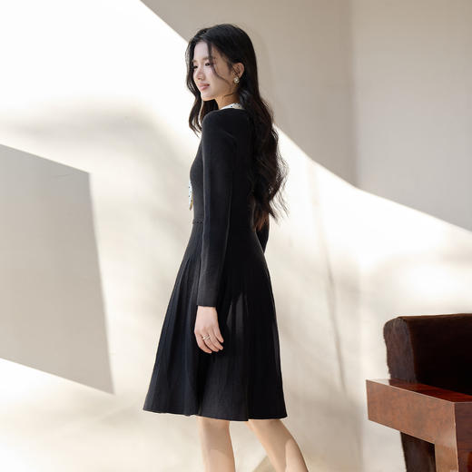 奢姿2025秋季新款大码胖妹妹飘带针织毛衣连衣裙长袖气质裙子9653891039 商品图3
