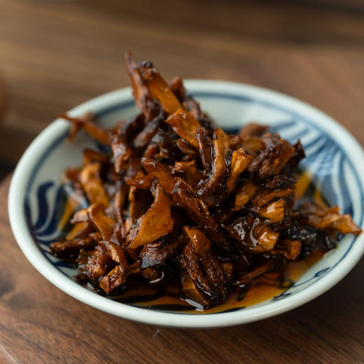 美味山珍菌酱|松茸菌+鸡枞菌+牛肝菌三种风味，源自云南原始森林，配料干净，无防腐添加剂，每一口都是天然野菌的鲜美，开罐即食，220克/瓶，3瓶/盒，礼盒装⭐️中通/韵达 商品图4