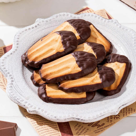 【新品上新】Lambertz经典什锦巧克力曲奇饼干礼盒200g 醇厚巧克力包裹蛋香  香酥口感绽放味蕾 152857 商品图2