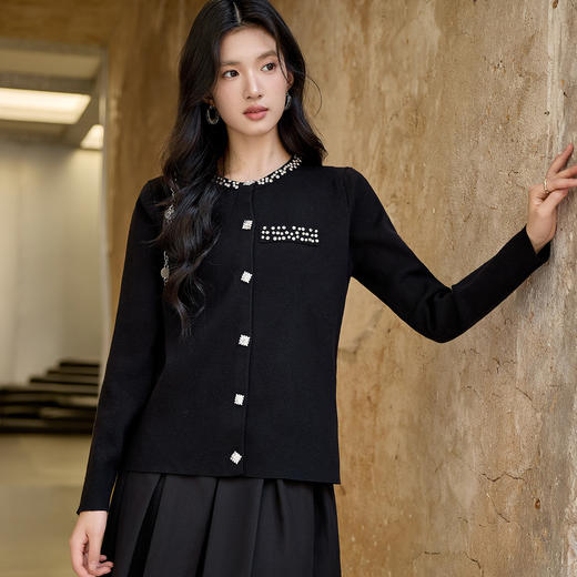 奢姿大码女装2025冬季时尚钻饰圆领针织开衫胖妹妹气质减龄上衣9854670583 商品图2