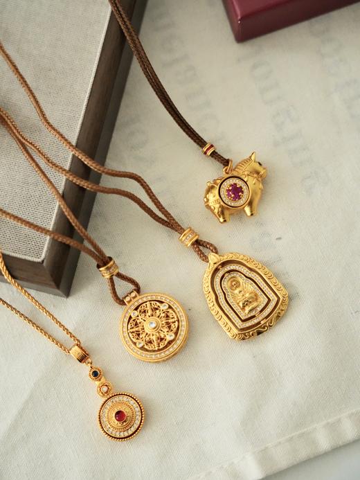 柳岩代言周大金品牌古法沙金转运毛衣链 商品图11