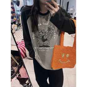 25AW上新 蕾蕾同款【色彩碰撞！】松弛感撞色插肩袖圆领字母涂鸦长袖上衣