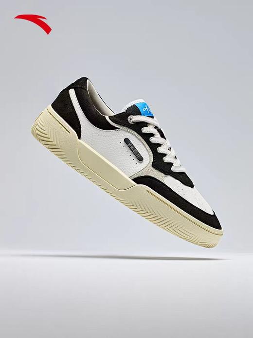 安踏女鞋冬新款欧文时尚休闲潮流运动篮球板鞋122441805 商品图0