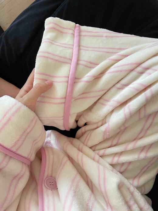 暖绒绒～野兽家HelloKitty法兰绒家居服 胸前立体蝴蝶结 可爱满分 商品图8