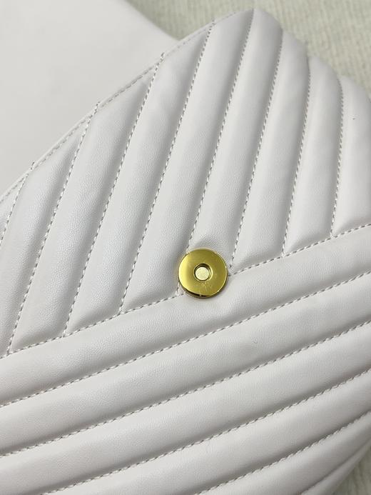 TB羊皮小香风斜挎Kira链条手提包包 商品图9