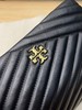 TB羊皮小香风斜挎Kira链条手提包包 商品缩略图8