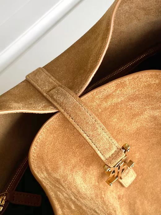 圣罗兰 LE5A7 经典品牌字母微标 麂皮 手提单肩包 焦糖棕色 大号磨砂皮手袋（LZ） 商品图2