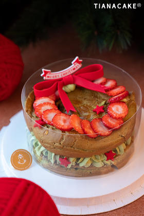 波兰圣诞花环（六寸开心果树莓波兰蛋糕）