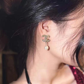 小香双C珍珠吊耳环耳钉