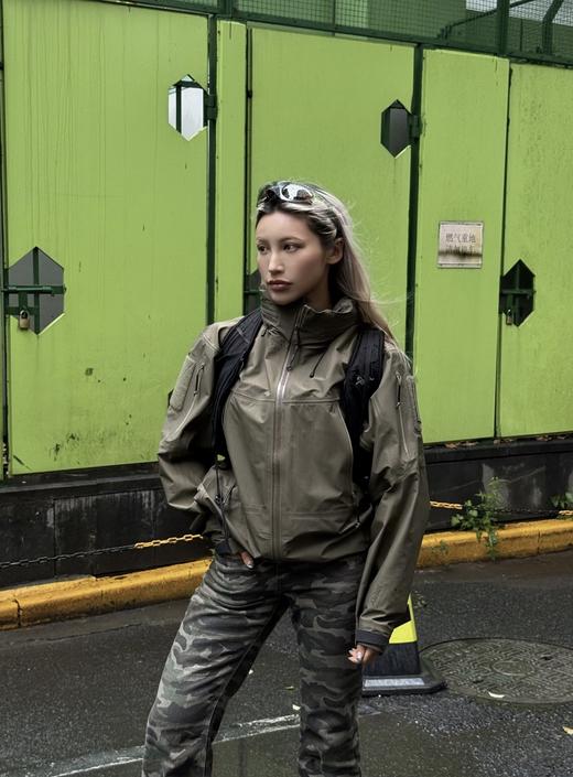 zm3-始祖鸟 军鸟GEN2硬壳冲锋衣(MG) 商品图3